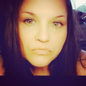 Meet your Posher, Elisha